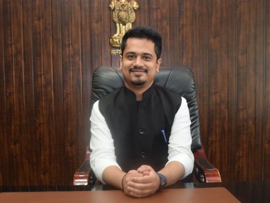 Shri Abhishek Jain, IAS